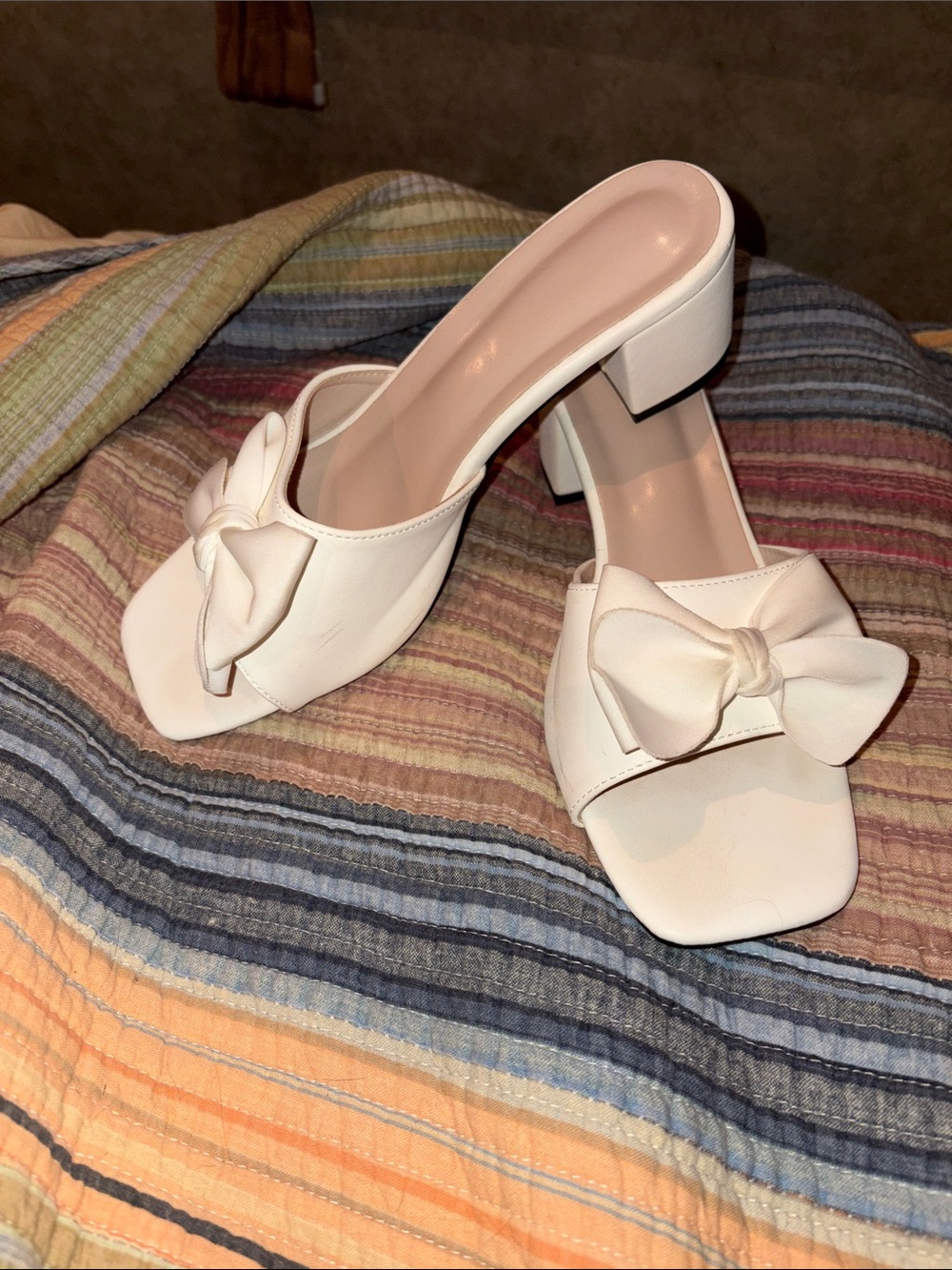 White Bow Block-Heel Slide Sandals - Women